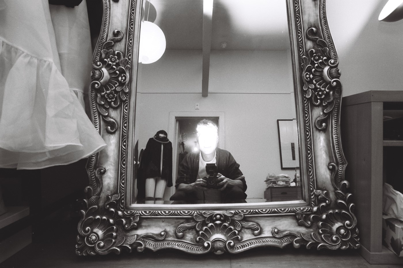23 Lukas Sidikerskis Blind Selfie